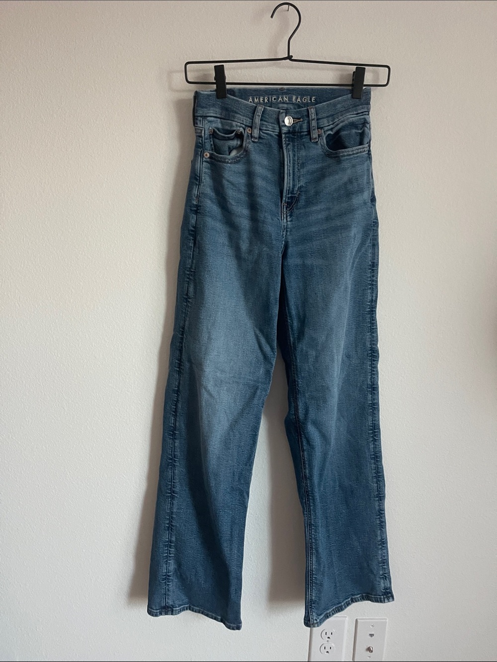 American Eagle Outfitters curvy super high rise baggy straight stretch denim 00